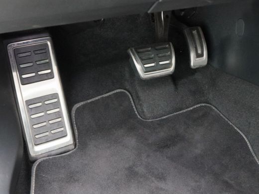 Volkswagen Arteon 1.4 TSi 218 Pk Automaat eHybrid R-Line Business | Full LED | Panoramadak | Trekhaak | Adaptive Cr... ActivLease financial lease