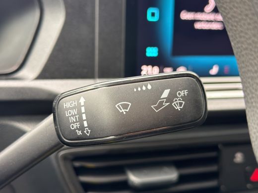 Volkswagen Caddy 2.0 TDI Style Stoelverwarming | Climate control | Digitaal Dashboard | Parkeersensoren | ActivLease financial lease