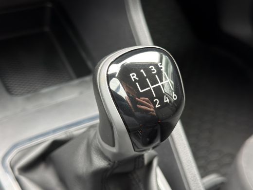 Volkswagen Caddy 2.0 TDI Style Stoelverwarming | Climate control | Digitaal Dashboard | Parkeersensoren | ActivLease financial lease