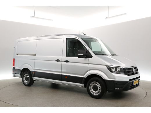 Volkswagen Crafter 2.0 TDI L3H2 | 140PK | Airco | Cruise | Trekhaak | 3 Zits | Navi | Carplay | Parkeersens. ActivLease financial lease