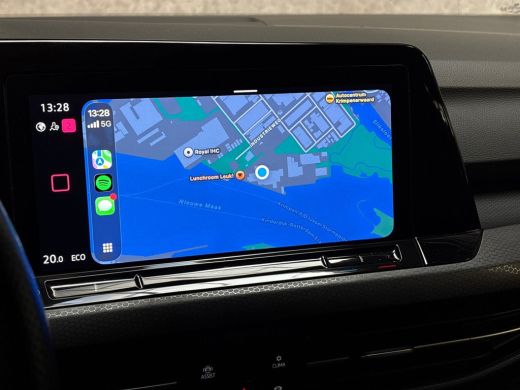 Volkswagen Golf 1.4 eHybrid GTE 245Pk Automaat (APPLE CARPLAY, GROOT NAVI, GETINT GLAS, KEYLESS, SPORTSTOELEN, PA... ActivLease financial lease