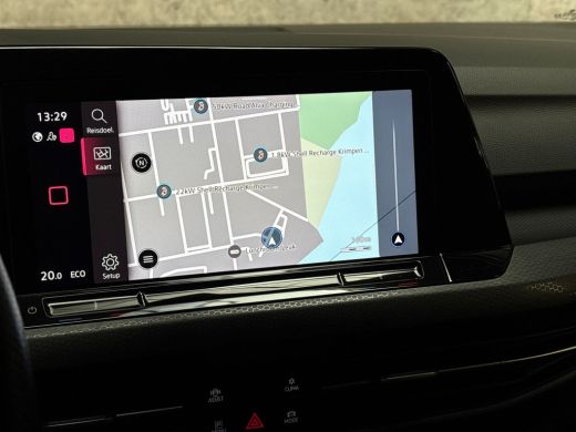 Volkswagen Golf 1.4 eHybrid GTE 245Pk Automaat (APPLE CARPLAY, GROOT NAVI, GETINT GLAS, KEYLESS, SPORTSTOELEN, PA... ActivLease financial lease