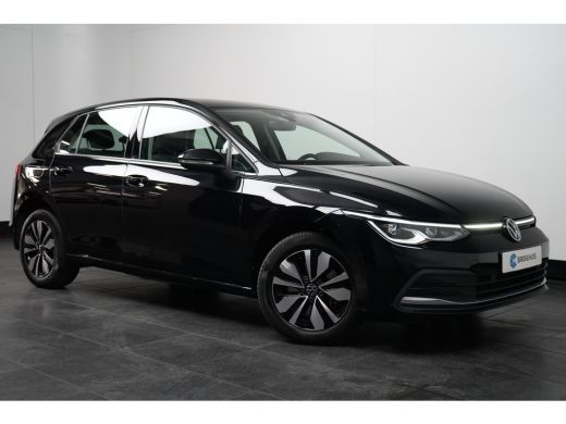 Volkswagen Golf 1.4 eHybrid Style | Achteruitrijcamera | Cruise Control | Stoelverwarming voor | Apple Carplay & ... ActivLease financial lease