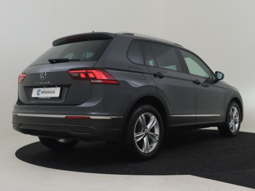 Volkswagen Tiguan 1.4 TSI eHybrid Business Plus PHEV | STUURVERW. | CAMERA | NAVIGATIE | FULL LED | DAB+ ActivLease financial lease
