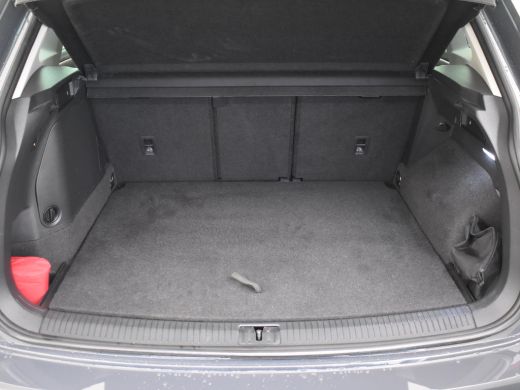 Volkswagen Tiguan 1.4 TSI eHybrid Business Plus PHEV | STUURVERW. | CAMERA | NAVIGATIE | FULL LED | DAB+ ActivLease financial lease