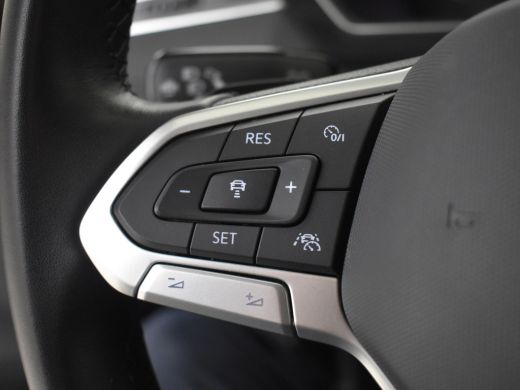 Volkswagen Tiguan 1.4 TSI eHybrid Business Plus PHEV | STUURVERW. | CAMERA | NAVIGATIE | FULL LED | DAB+ ActivLease financial lease