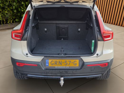 Volvo  EX40 Single Motor Plus 70 kWh | Trekhaak | Camera | Adaptive Cruise | CarPlay | Keyless ActivLease financial lease