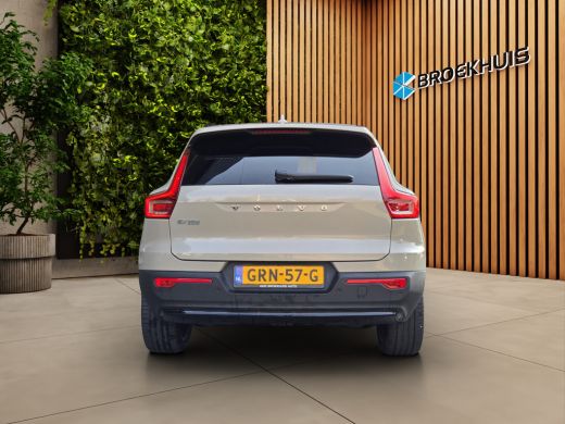 Volvo  EX40 Single Motor Plus 70 kWh | Trekhaak | Camera | Adaptive Cruise | CarPlay | Keyless ActivLease financial lease