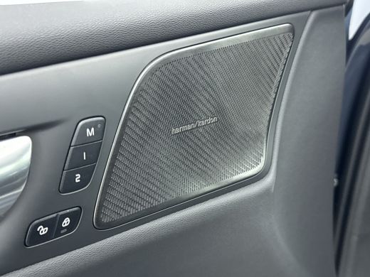 Volvo  V60 T6 Recharge Plus Dark | 18" | Sporstoelen | Trekhaak | 360 Camera  Harman Kardon | Adaptieve Crui... ActivLease financial lease