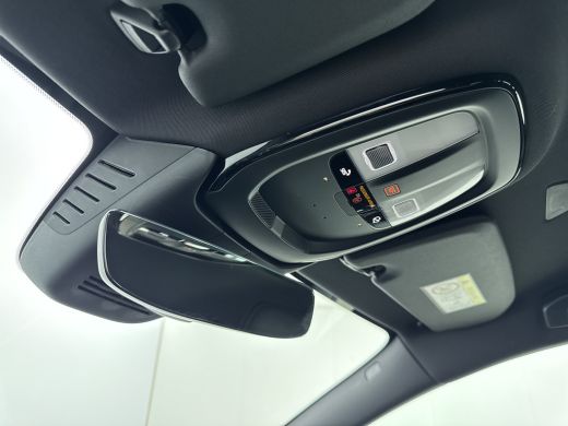 Volvo  V60 T6 Recharge Plus Dark | 18" | Sporstoelen | Trekhaak | 360 Camera  Harman Kardon | Adaptieve Crui... ActivLease financial lease