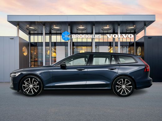 Volvo  V60 T6 Recharge Plus Dark | 18" | Sporstoelen | Trekhaak | 360 Camera  Harman Kardon | Adaptieve Crui... ActivLease financial lease
