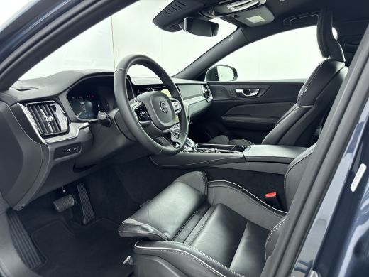 Volvo  V60 T6 Recharge Plus Dark | 18" | Sporstoelen | Trekhaak | 360 Camera  Harman Kardon | Adaptieve Crui... ActivLease financial lease