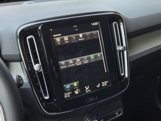 Volvo  XC40 1.5 T4 Recharge Inscription | Trekhaak | Camera | Stuur/stoelverwarming | Adaptive Cruise ActivLease financial lease