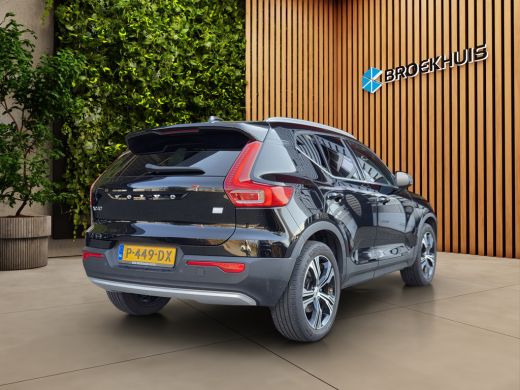 Volvo  XC40 1.5 T4 Recharge Inscription | Trekhaak | Camera | Stuur/stoelverwarming | Adaptive Cruise ActivLease financial lease