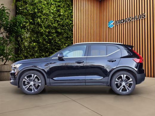 Volvo  XC40 1.5 T4 Recharge Inscription | Trekhaak | Camera | Stuur/stoelverwarming | Adaptive Cruise ActivLease financial lease