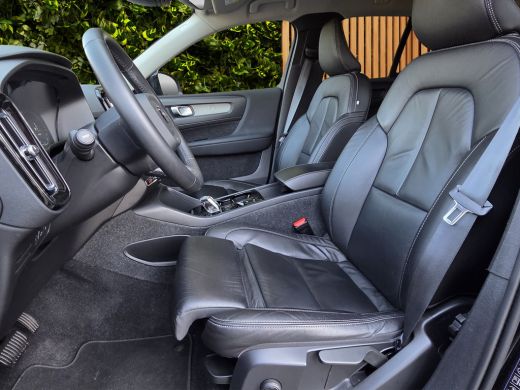 Volvo  XC40 1.5 T4 Recharge Inscription | Trekhaak | Camera | Stuur/stoelverwarming | Adaptive Cruise ActivLease financial lease