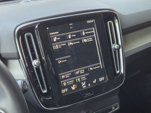 Volvo  XC40 1.5 T4 Recharge Inscription | Trekhaak | Camera | Stuur/stoelverwarming | Adaptive Cruise ActivLease financial lease