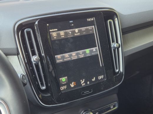 Volvo  XC40 1.5 T4 Recharge Inscription | Trekhaak | Camera | Stuur/stoelverwarming | Adaptive Cruise ActivLease financial lease