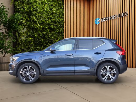 Volvo  XC40 1.5 T4 Recharge Inscription | Trekhaak | Camera | Stuur/stoelverwarming | Adaptive Cruise ActivLease financial lease