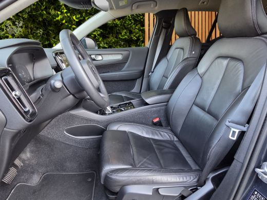 Volvo  XC40 1.5 T4 Recharge Inscription | Trekhaak | Camera | Stuur/stoelverwarming | Adaptive Cruise ActivLease financial lease