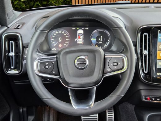 Volvo  XC40 1.5 T4 Recharge R-Design | 360 Camera | Adaptive Cruise | Keyless | Stuur/stoelverwarming ActivLease financial lease