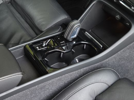 Volvo  XC40 1.5 T4 Recharge R-Design | 360 Camera | Adaptive Cruise | Keyless | Stuur/stoelverwarming ActivLease financial lease