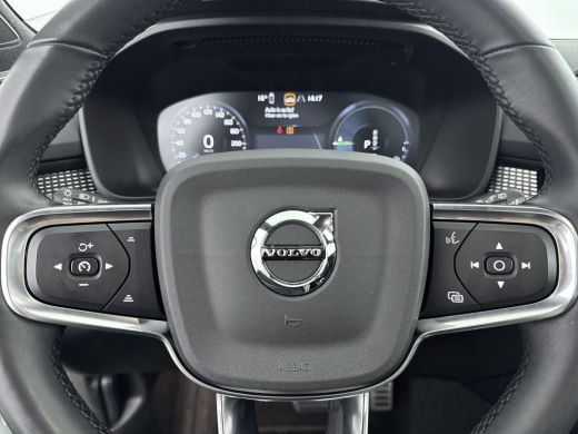 Volvo  XC40 1.5 T5 Recharge R-Design | Trekhaak | Pannoramadak | PDC V+A en Camera | Adaptive Cruiscontrol | ... ActivLease financial lease