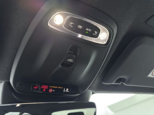 Volvo  XC40 1.5 T5 Recharge R-Design | Trekhaak | Pannoramadak | PDC V+A en Camera | Adaptive Cruiscontrol | ... ActivLease financial lease