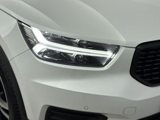 Volvo  XC40 1.5 T5 Recharge R-Design | Trekhaak | Pannoramadak | PDC V+A en Camera | Adaptive Cruiscontrol | ... ActivLease financial lease