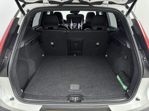 Volvo  XC40 1.5 T5 Recharge R-Design | Trekhaak | Pannoramadak | PDC V+A en Camera | Adaptive Cruiscontrol | ... ActivLease financial lease