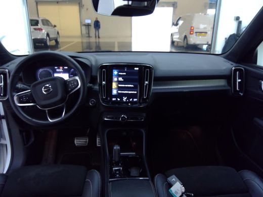 Volvo  XC40 1.5 T5 Recharge R-Design | Trekhaak | Pannoramadak | PDC V+A en Camera | Adaptive Cruiscontrol | ... ActivLease financial lease
