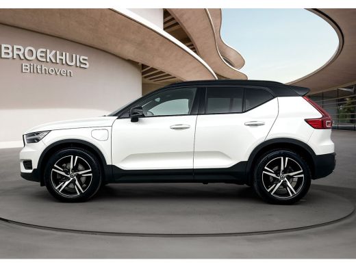 Volvo  XC40 1.5 T5 Recharge R-Design | Trekhaak | Pannoramadak | PDC V+A en Camera | Adaptive Cruiscontrol | ... ActivLease financial lease