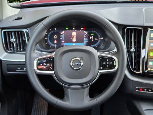 Volvo  XC60 2.0 T6 Plug-in hybrid AWD Plus Bright | Trekhaak | 360 Cam | Pano | Memory | Harman/Kardon ActivLease financial lease