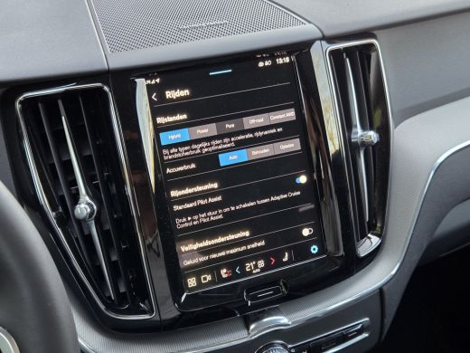 Volvo  XC60 2.0 T6 Plug-in hybrid AWD Plus Bright | Trekhaak | 360 Cam | Pano | Memory | Harman/Kardon ActivLease financial lease