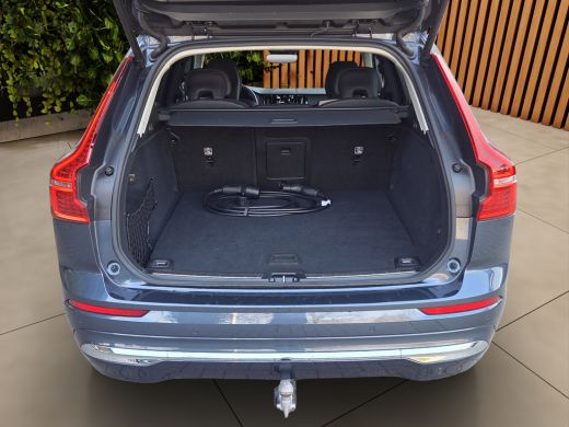 Volvo  XC60 2.0 T6 Plug-in hybrid AWD Plus Bright | Trekhaak | 360 Cam | Pano | Memory | Harman/Kardon ActivLease financial lease