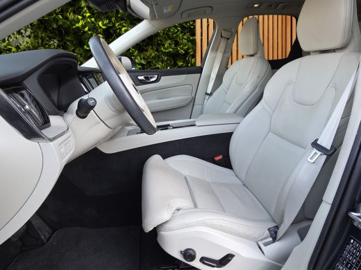 Volvo  XC60 2.0 T8 Plug-in hybrid AWD Inscription | Luchtvering | Massage/ventilatie | Head-up | Pano | 360 C... ActivLease financial lease