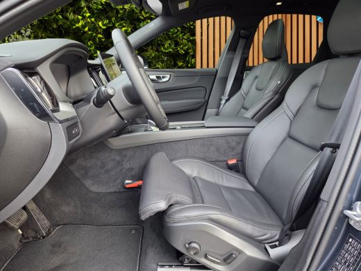 Volvo  XC60 2.0 T8 Plug-in hybrid AWD Ultra Black Edition | Full Option! | Bowers&Wilkins | Luchtvering | Mas... ActivLease financial lease