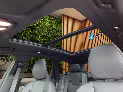 Volvo  XC60 2.0 T8 Plug-in hybrid AWD Ultra Black Edition | Full Option! | Bowers&Wilkins | Luchtvering | Mas... ActivLease financial lease