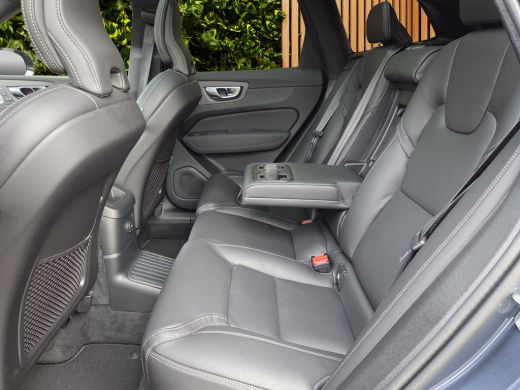 Volvo  XC60 2.0 T8 Plug-in hybrid AWD Ultra Black Edition | Full Option! | Bowers&Wilkins | Luchtvering | Mas... ActivLease financial lease