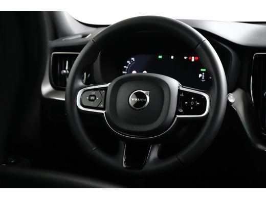 Volvo  XC60 Plus Black Edition Recharge Plug-In Hybrid AWD | 360cam | Harman Kardon | BLIS | NP. &euro;74.300,- ActivLease financial lease