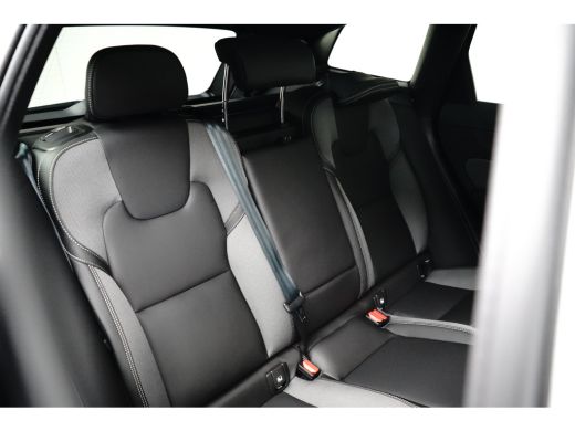 Volvo  XC60 Plus Black Edition Recharge Plug-In Hybrid AWD | 360cam | Harman Kardon | BLIS | NP. &euro;74.300,- ActivLease financial lease