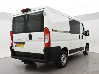 Peugeot Boxer 330 2.0 BLUEHDI 130 PK EURO 6 + CAMERA | TREKHAAK | NAVIGATIE | CRUISE | AIRCO