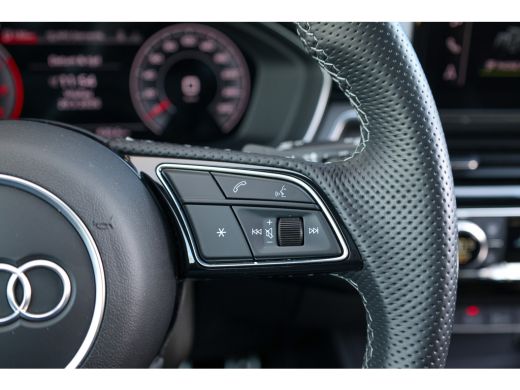 Audi A4 Avant 35 TFSI S edition Competition | NAP! | BTW | PANO | S-LINE | MATRIX | CARPLAY | ActivLease financial lease