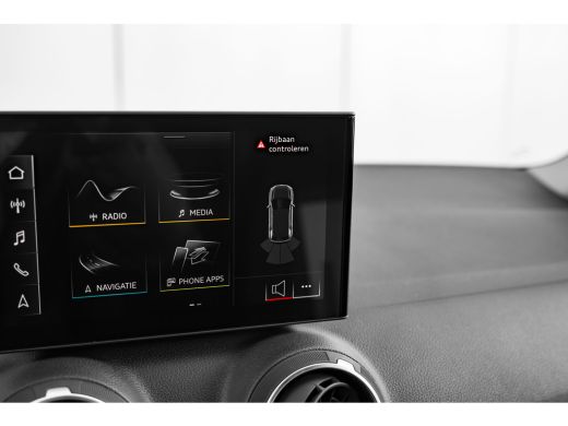 Audi Q2 Pro Line | Audi smartphone interface | Cruise control (incl. speedlimiter) | LED-koplampen ActivLease financial lease