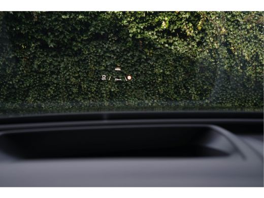 Audi Q4 e-tron 40 / 2x S-line/ Standkachel/ Head-Up Display/ Panoramadak/ 150kW (204PK) ActivLease financial lease