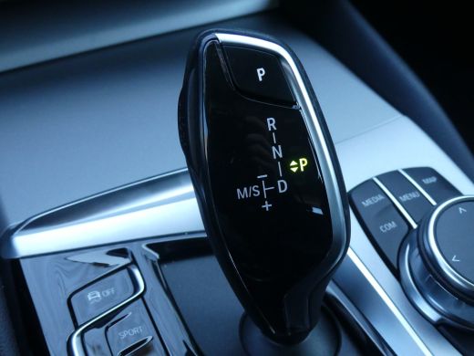 BMW 5 Serie Touring 530e Business Edition Plus | ELEKTRISCHE ACHTERKLEP | STOELVERWARMING | LEDER | COMFORSTO... ActivLease financial lease