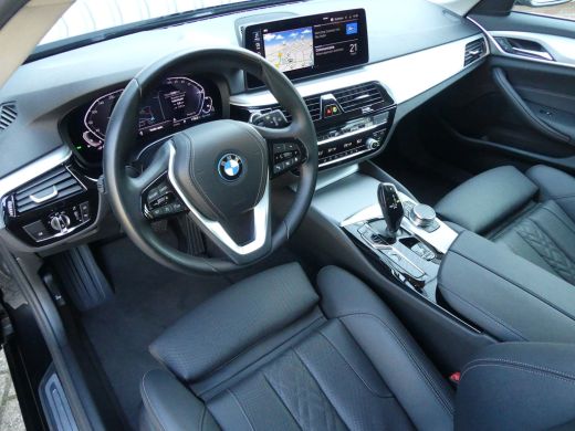 BMW 5 Serie Touring 530e Business Edition Plus | ELEKTRISCHE ACHTERKLEP | STOELVERWARMING | LEDER | COMFORSTO... ActivLease financial lease