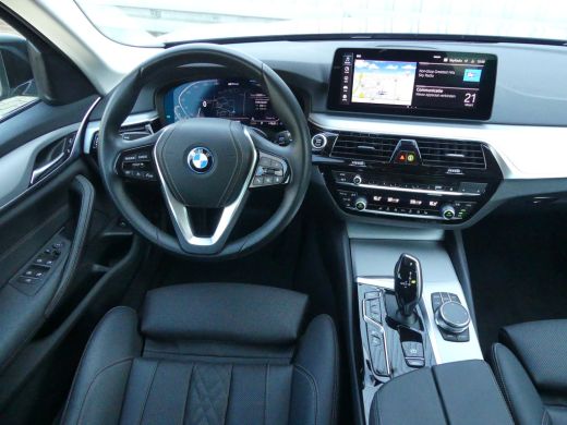 BMW 5 Serie Touring 530e Business Edition Plus | ELEKTRISCHE ACHTERKLEP | STOELVERWARMING | LEDER | COMFORSTO... ActivLease financial lease