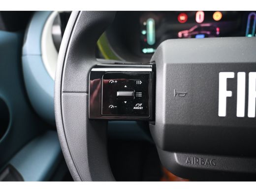 Fiat Grande Panda 1.2 Hybrid ICON 110pk Automaat DEMO-DEAL! 8 Jaar Garantie! | Navigatie by App | Cruise Control | ... ActivLease financial lease