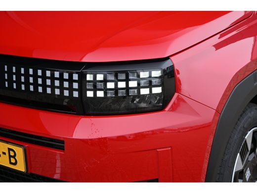 Fiat Grande Panda 1.2 Hybrid ICON 110pk Automaat DEMO-DEAL! 8 Jaar Garantie! | Navigatie by App | Cruise Control | ... ActivLease financial lease